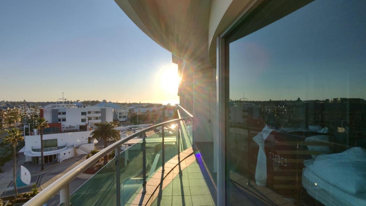 A 406 Fantastic Ocean Beach And Marina View Apt - Mandurah Exterior photo