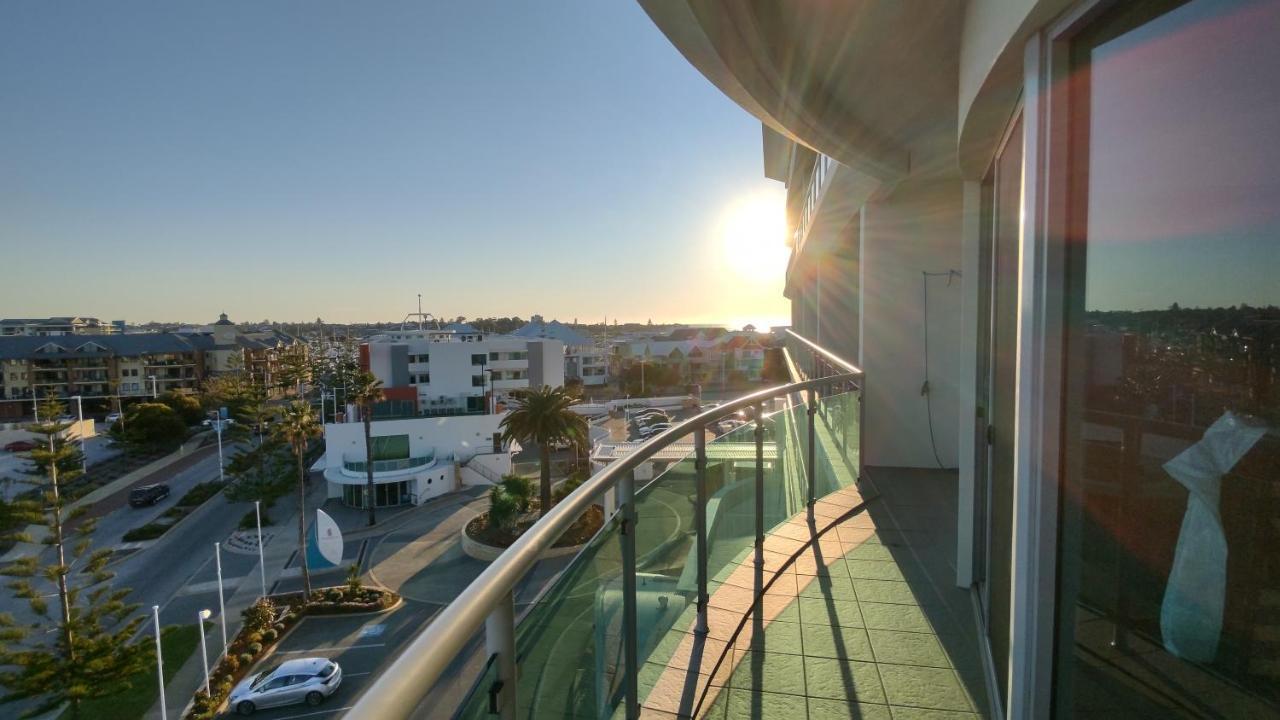 A 406 Fantastic Ocean Beach And Marina View Apt - Mandurah Exterior photo