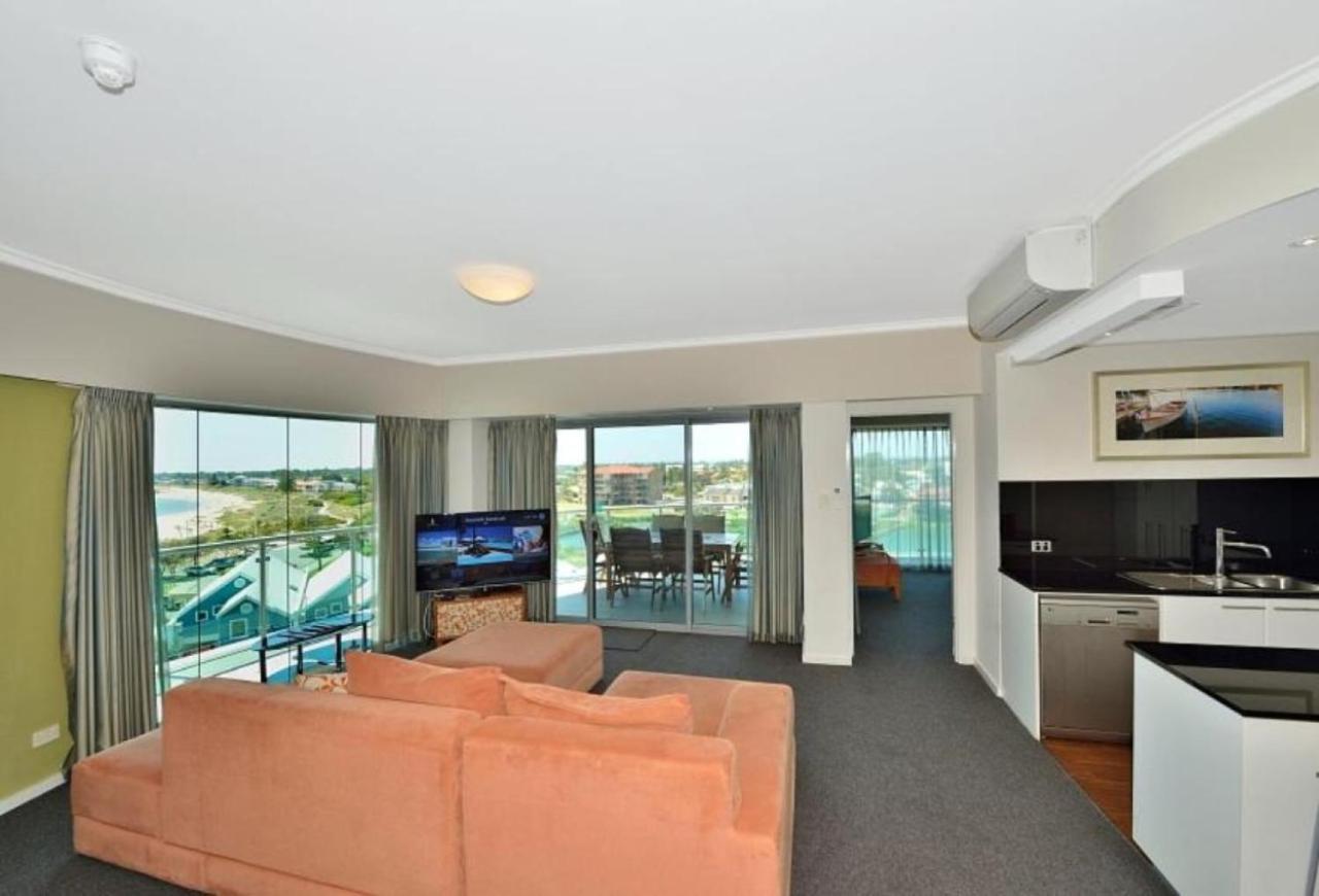 A 406 Fantastic Ocean Beach And Marina View Apt - Mandurah Exterior photo