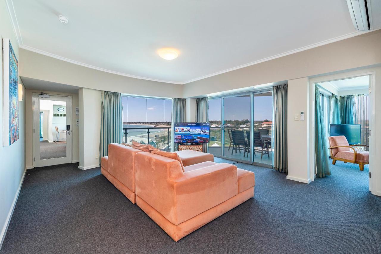 A 406 Fantastic Ocean Beach And Marina View Apt - Mandurah Exterior photo