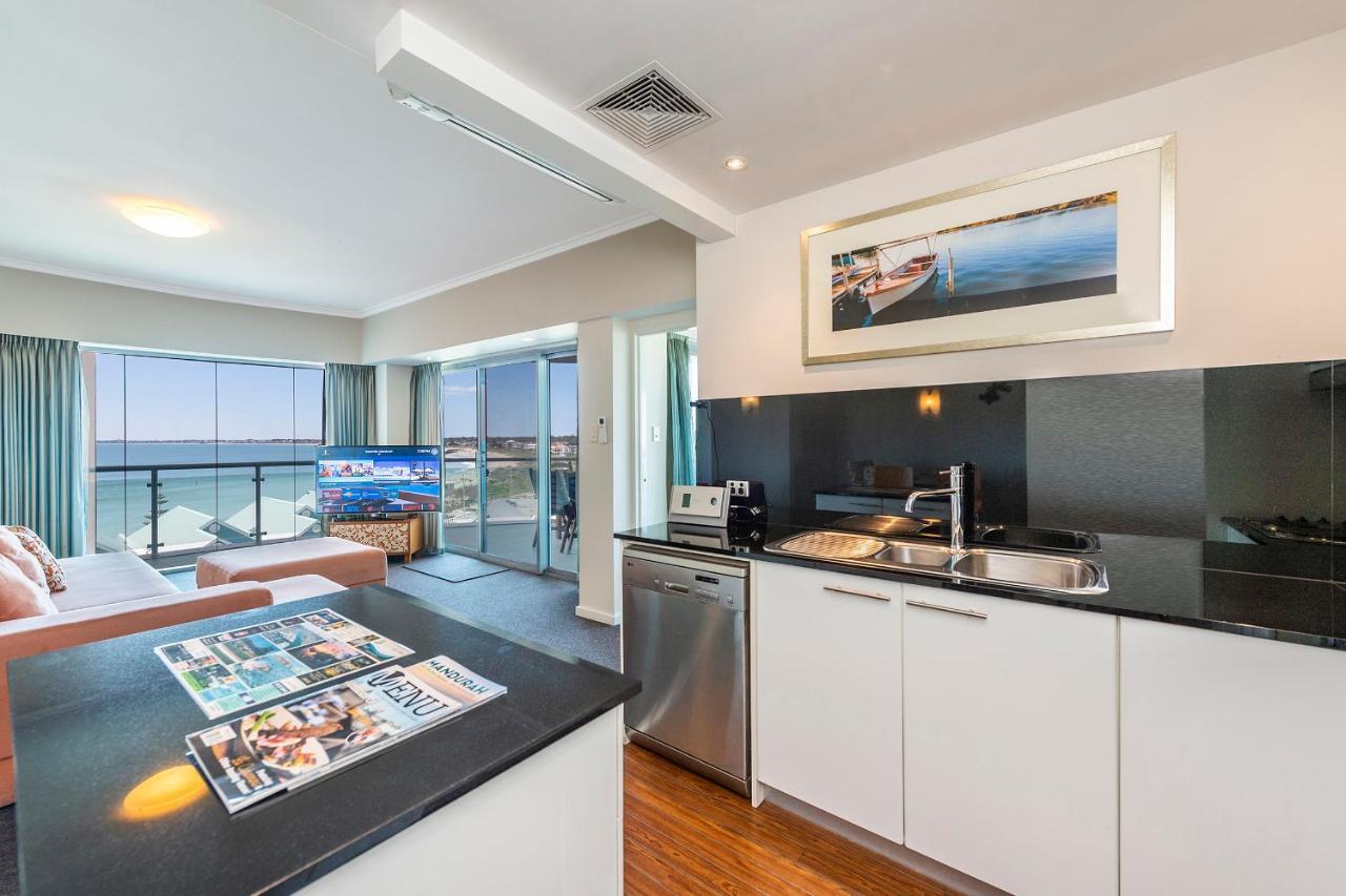 A 406 Fantastic Ocean Beach And Marina View Apt - Mandurah Exterior photo
